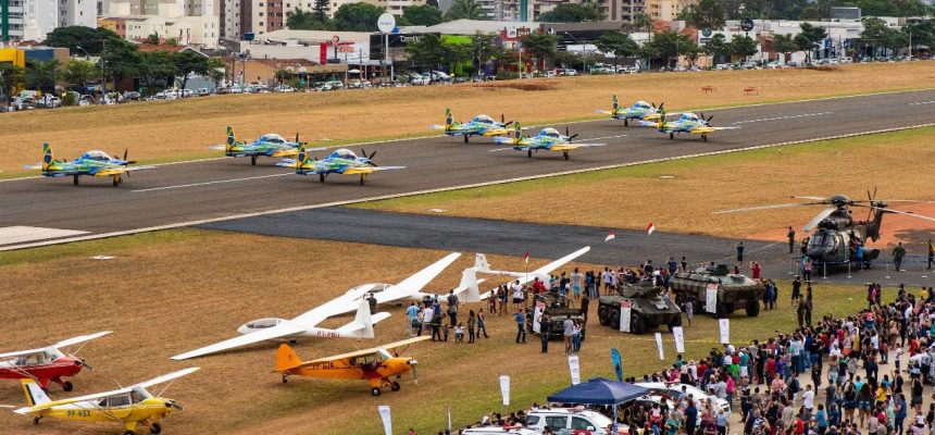 Live 8º Arraiá Aéreo Bauru-SP - F-5 - Esquadrilha da Fumaça - 11/06/23 