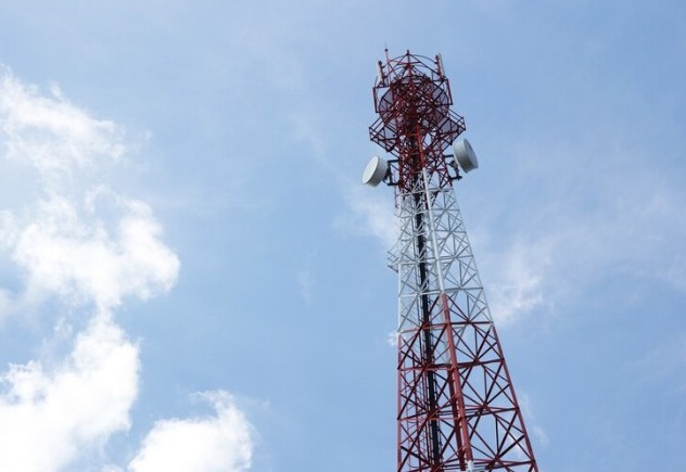 Torre de rádio desaba e mata dois trabalhadores em Botucatu - 94FM Bauru